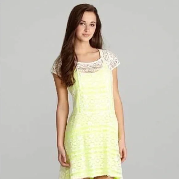 JESSICA SIMPSON DRESS - Picture 1 of 4